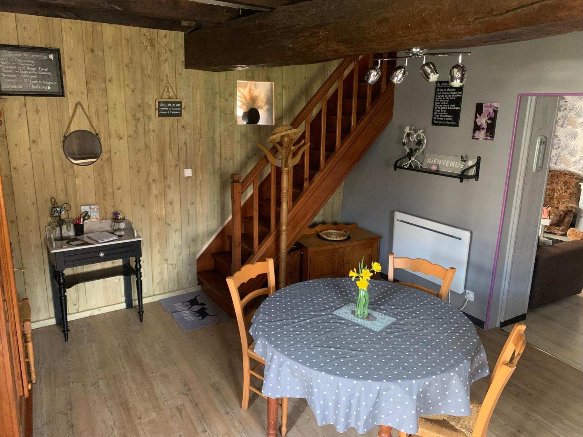 Gite De La Huberderie Quettehou Extérieur photo