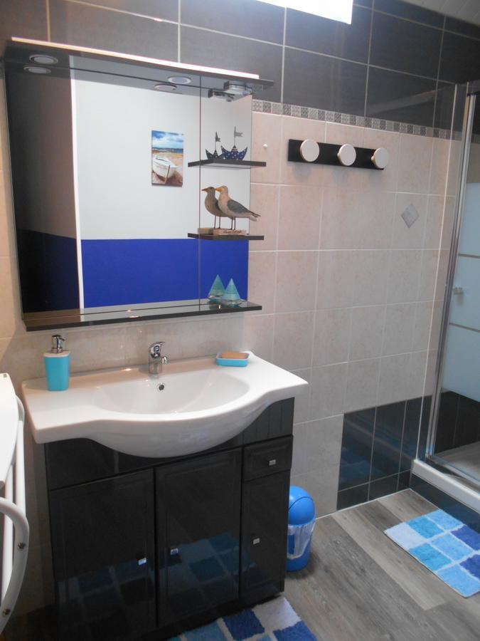 Gite De La Huberderie Quettehou Extérieur photo